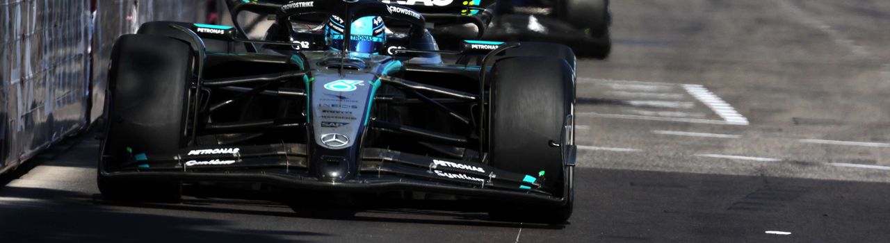 George Russell overtakes Alex Albon in Monaco