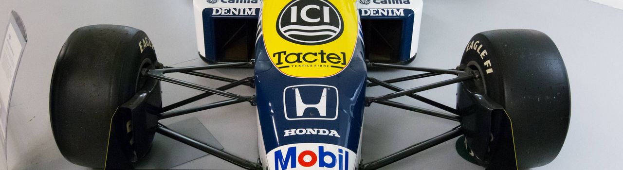 O Williams FW11B também ganhou o campeonato de construtores de 1987, junto com o campeonato de pilotos de Piquet.