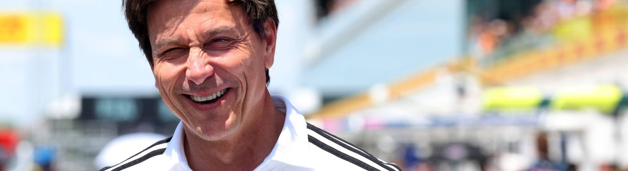 Toto Wolff a constamment parlé des discussions qu'il a eues avec Max Verstappen, avec des rumeurs concernant les deux parties qui continuent de croître.