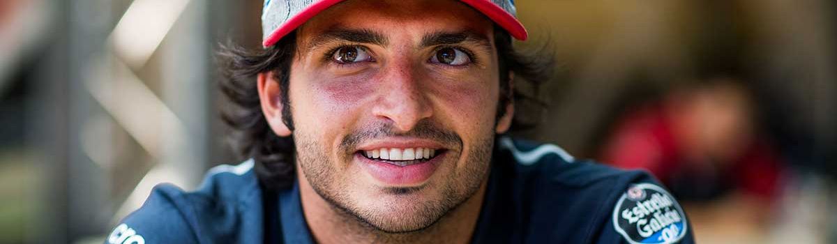 Sainz photographié pendant l'ère Toro Rosso