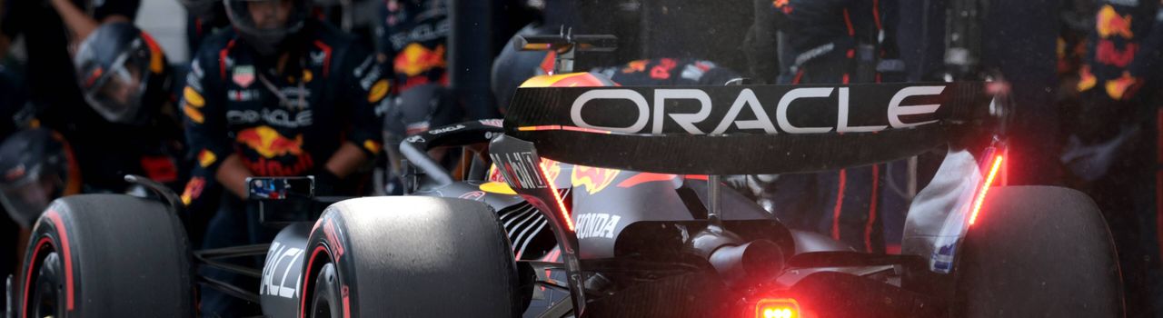 Max Verstappen lors de l'un de ses arrêts aux stands pendant le Grand Prix d'Espagne