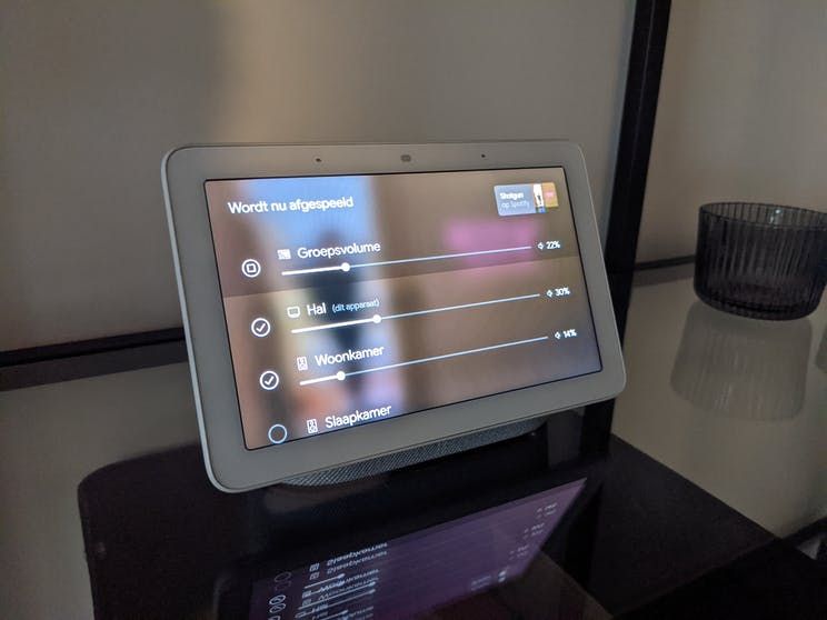 Zo speel je vlot muziek met meerdere speakers tegelijk in Google Home