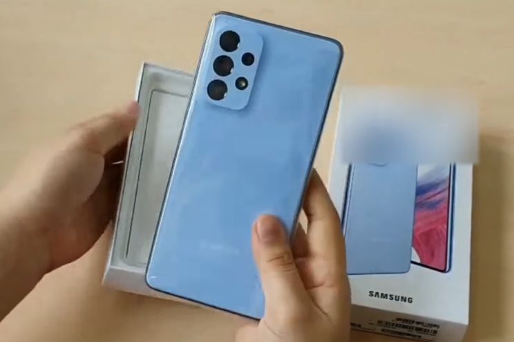 Samsung Galaxy A53 duikt op in hands-on video's