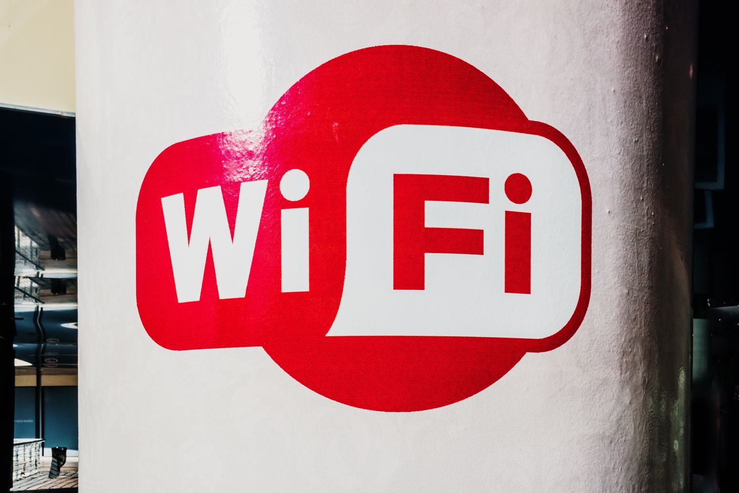 Openbare wifi en waarom je het beter wel of niet gebruikt