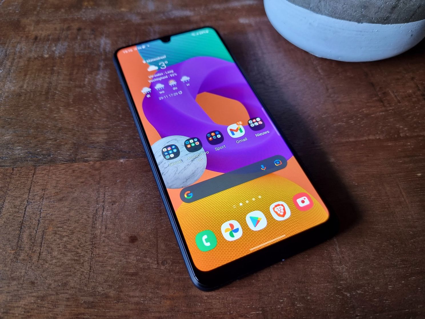 Apps die ‘slapen’ op de achtergrond: dit doe je ertegen