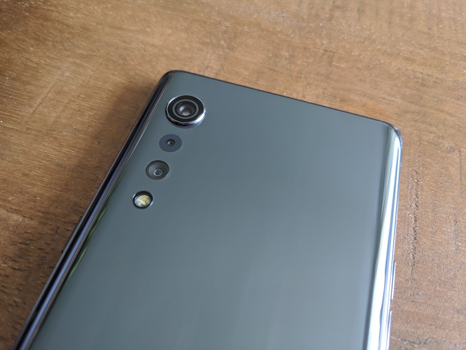 ‘LG: het opdoeken van de smartphonetak is niet aan de orde’