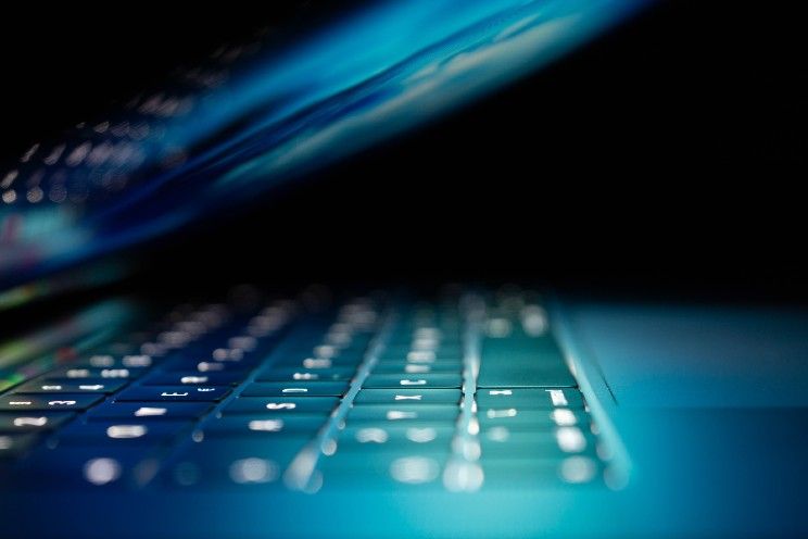 Veilig internetten onderweg op je smartphone (ADV)