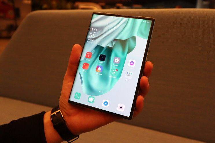 OPPO X 2021 hands-on video: zo rol je een telefoon op