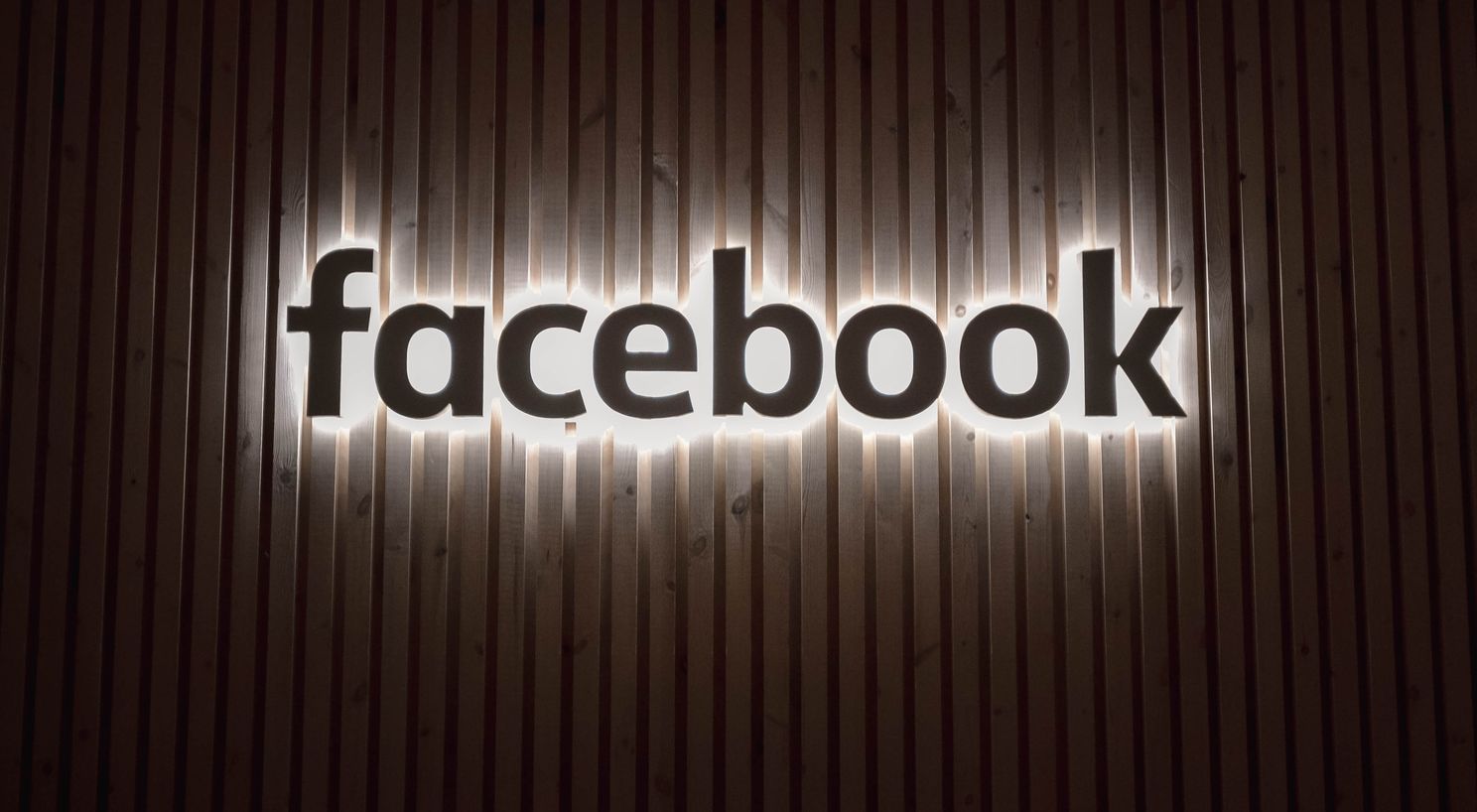 'Eerste Facebook-smartwatch komt volgende zomer met 2 camera's'