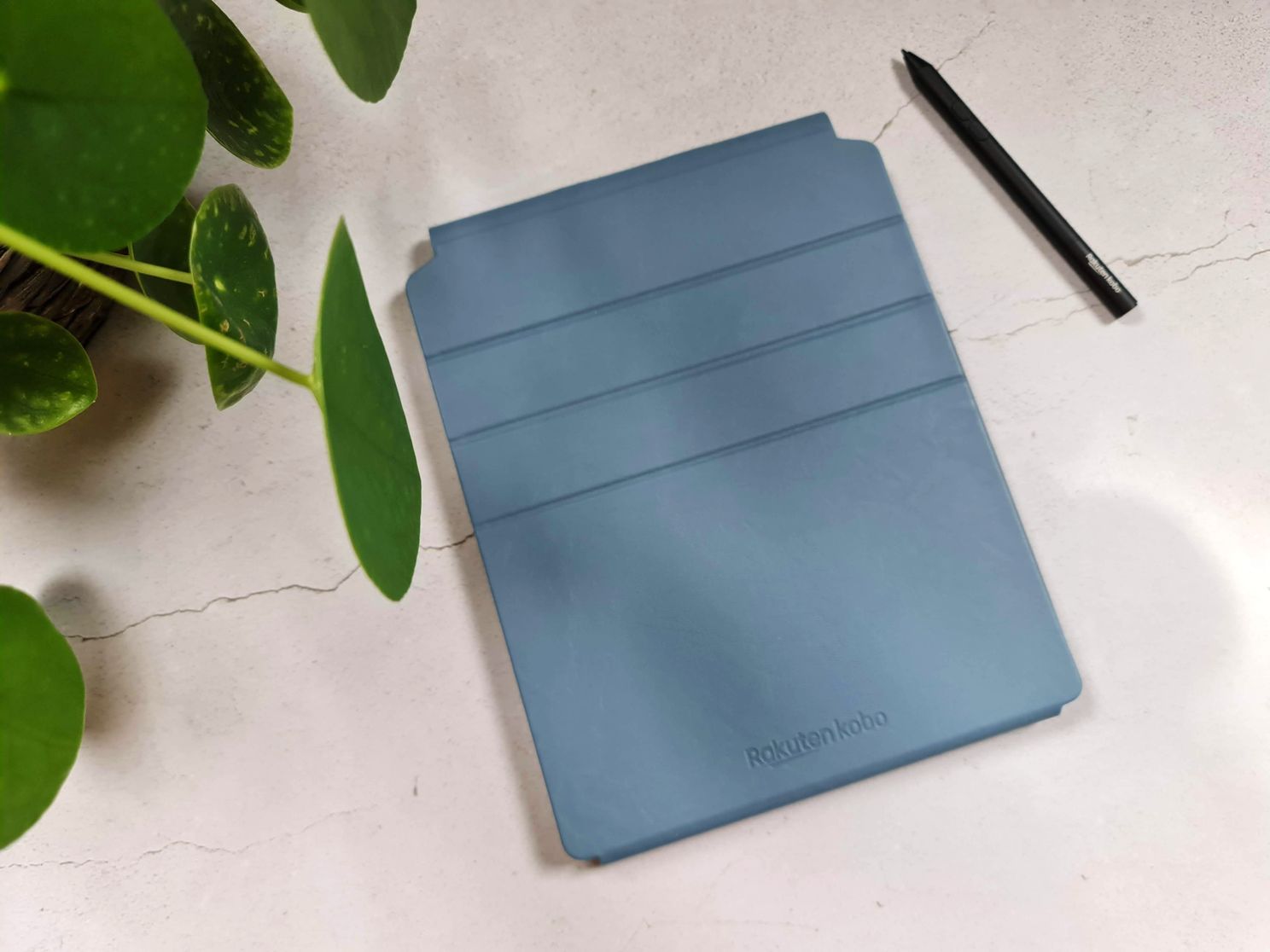Kobo Elipsa met SleepCover