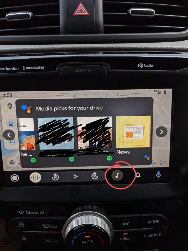 Nieuwe knop in Android Auto-interface met suggesties