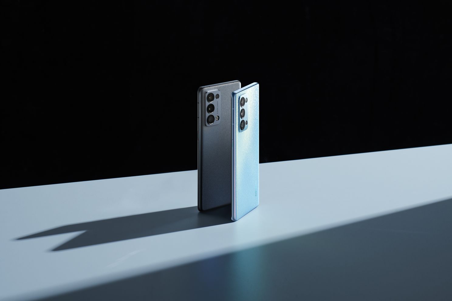 De nieuwe OPPO Reno6 5G en Reno6 Pro 5G koop je nu bij Tele2 met heel veel extra's (adv)