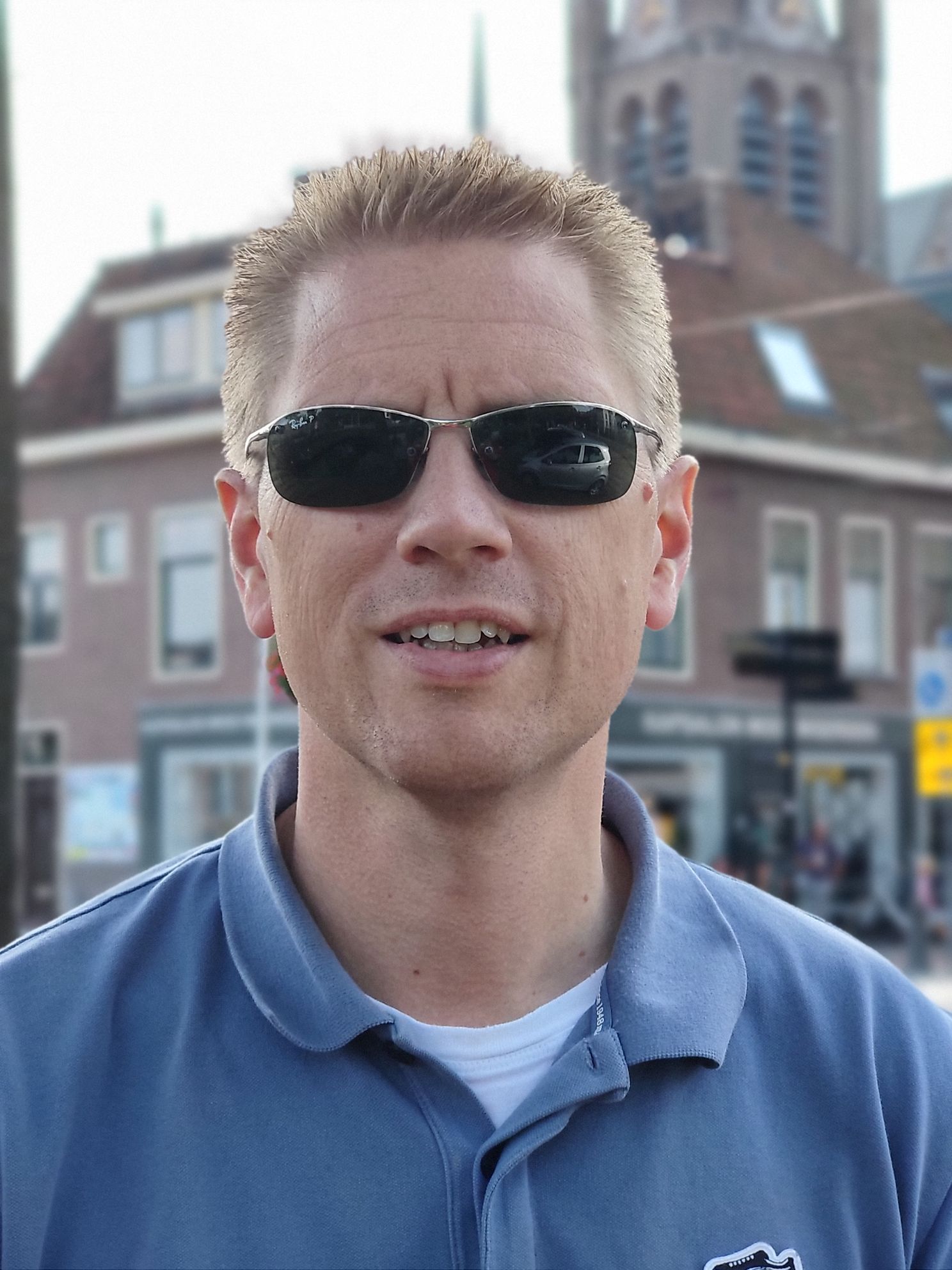 Een portretfoto genomen met de hoofdcamera
