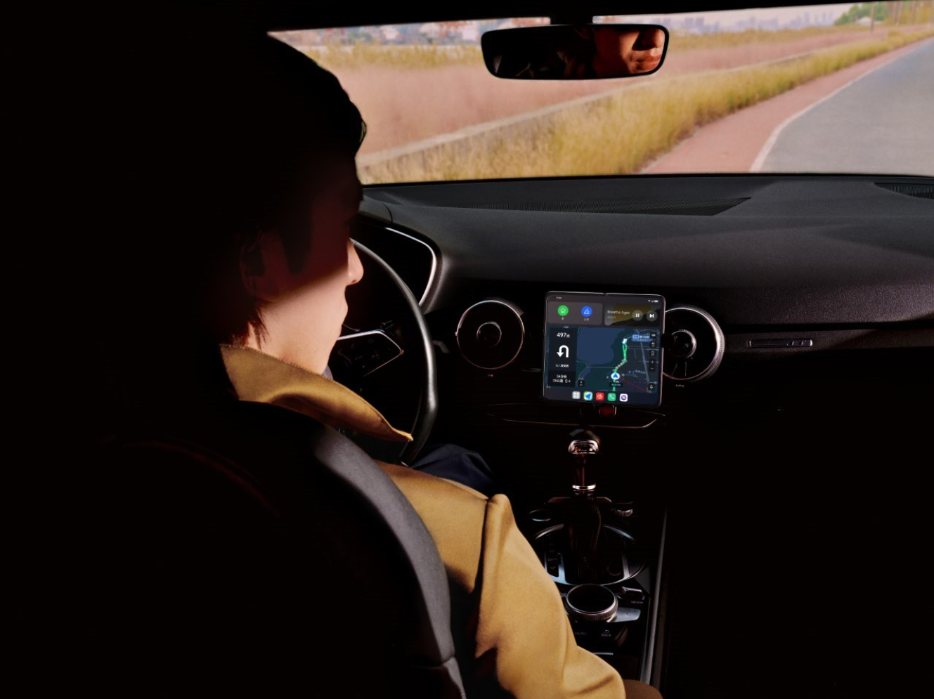 OPPO Find N in de auto