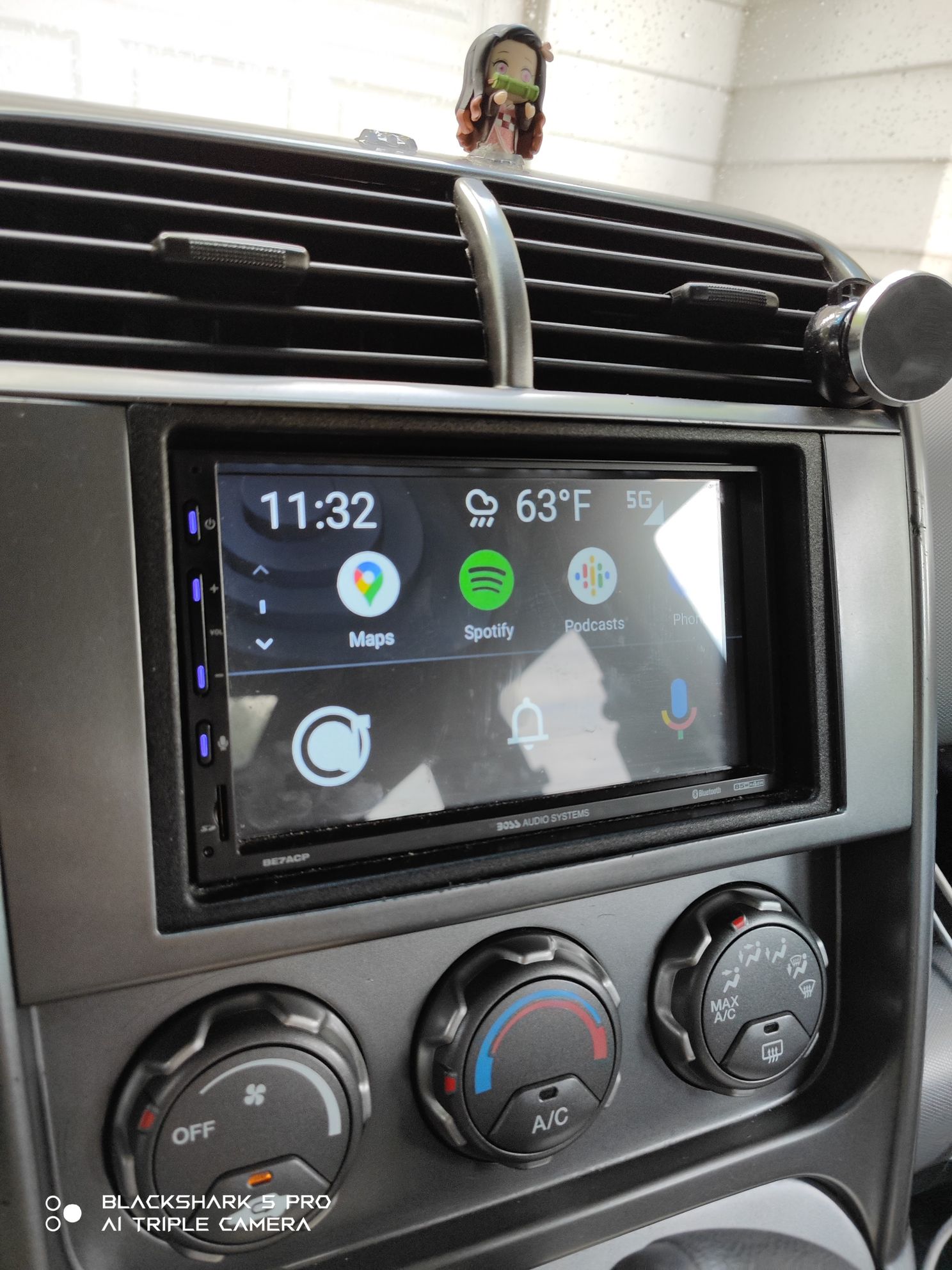 Android Auto shows very large icons?  You're not the only one