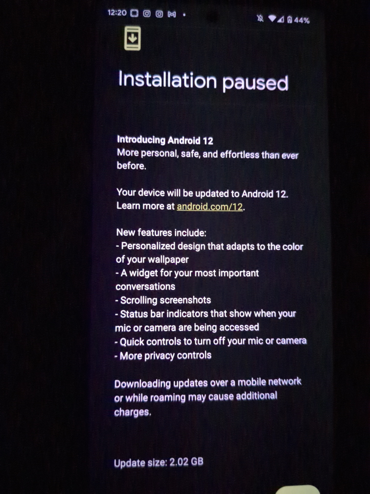 Google rolt Android 12 in plaats van Android 13 uit naar sommige Pixel-eigenaren (update)