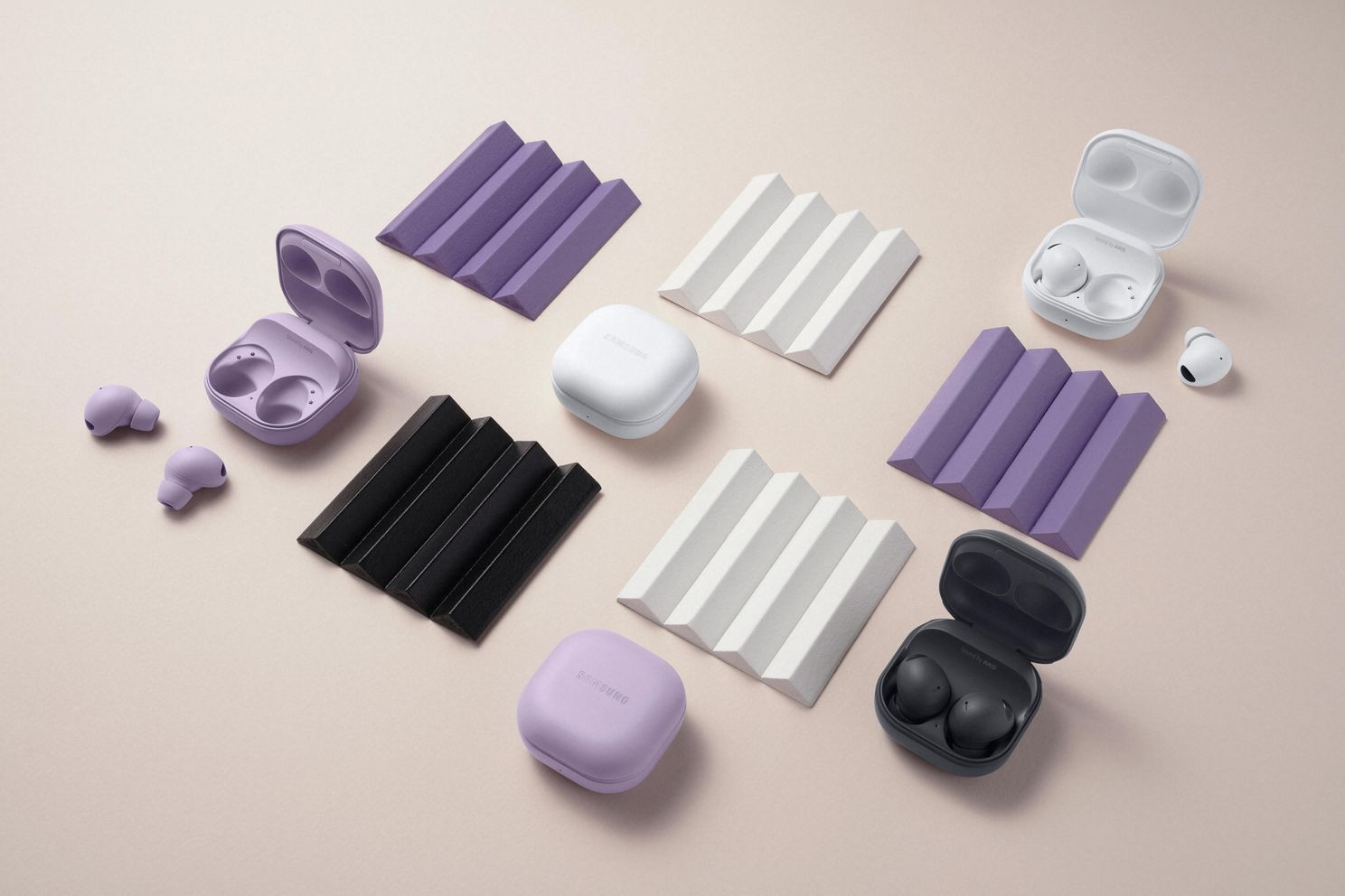De Samsung Galaxy Buds 2 Pro in verschillende kleuren