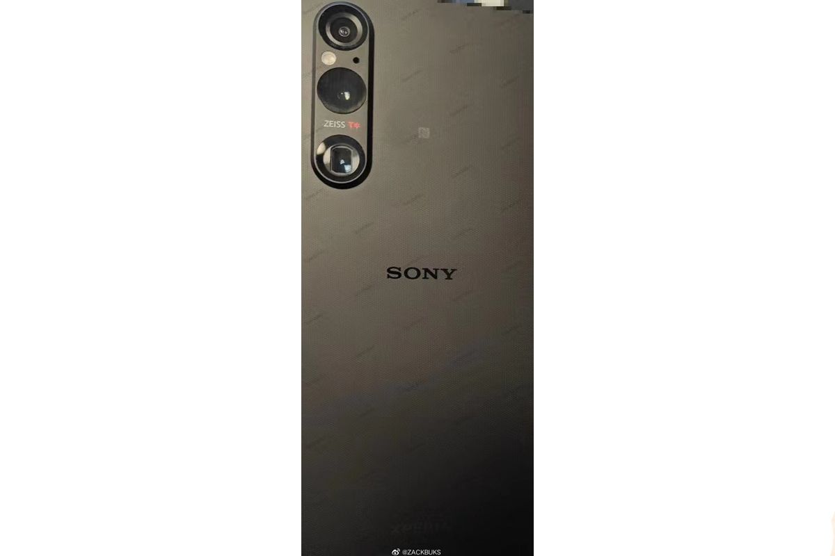 Beelden lekken van Sony Xperia 1 V: aanzienlijk minder sensoren