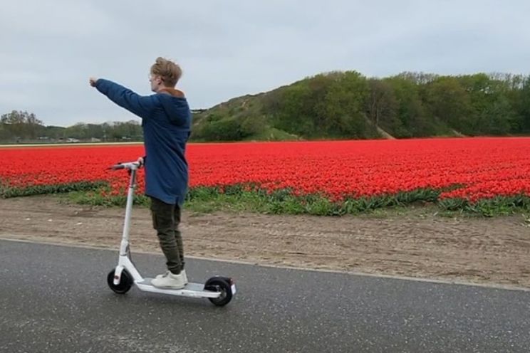 Okai NEON Electric Scooter review: het lichtpuntje in je leven?