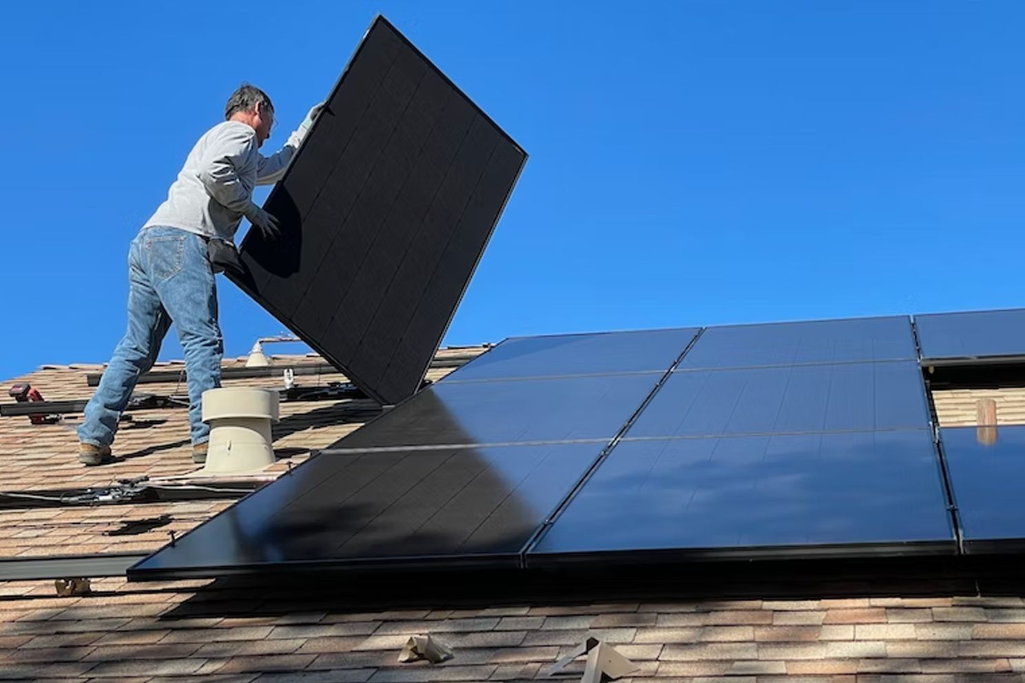 Hier moet je op letten als je zonnepanelen wil aanschaffen