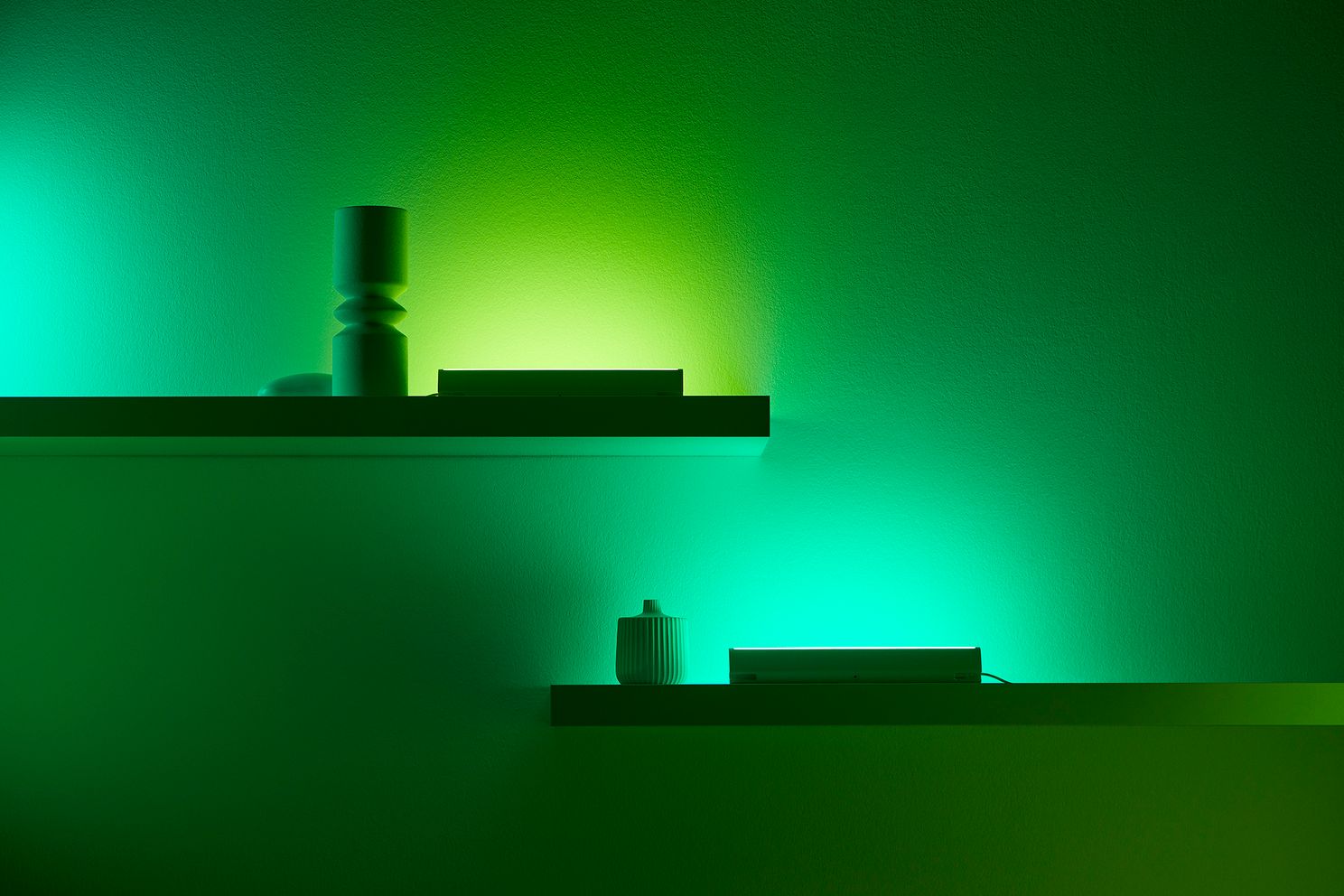 WiZ SpaceSense werkt met de WiZ Bar Linear light