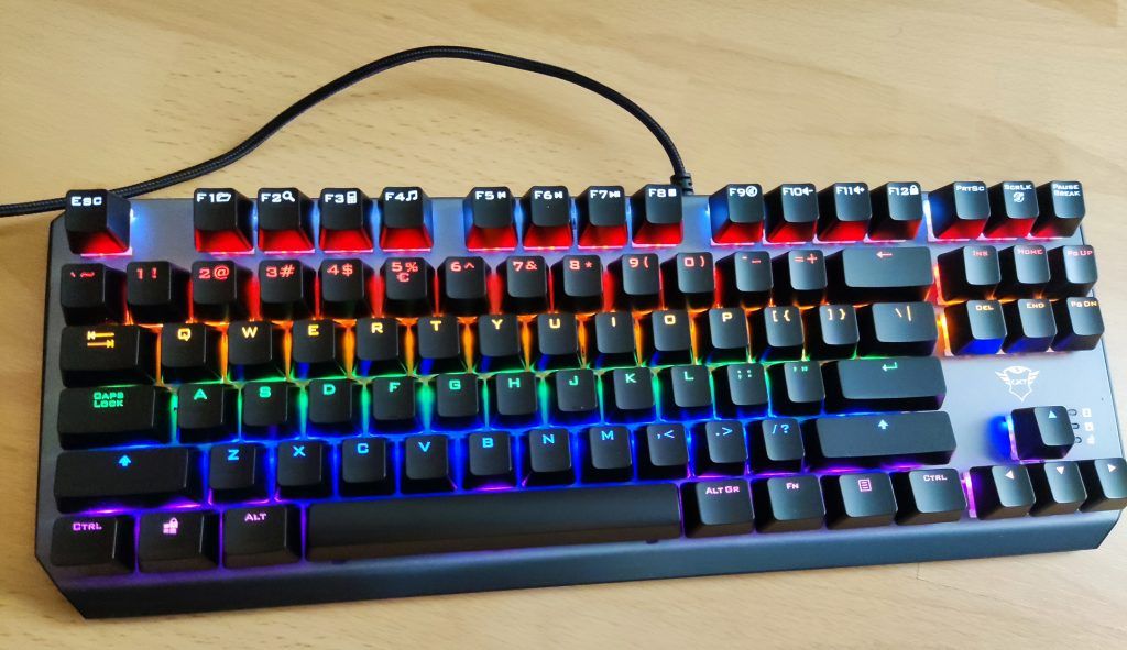 Review: Trust GXT Callaz – Een mechanisch toetsenbord hoeft niet duur te zijn