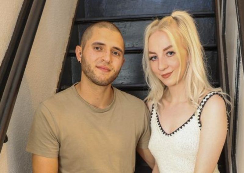 Man koopt pop voor als vrouw ‘hoofdpijn’ heeft, maar: “Soms doen we ook een triootje”