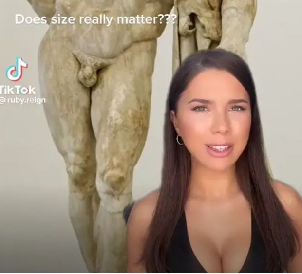 Ruby legt uit waarom mannen met een kleine stengel de échte Goden zijn