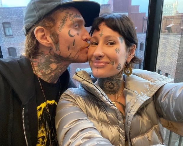 Vrouw met als missie '100% getatoeëerd zijn' onthult hoe ze eruitzag zonder tatoeages