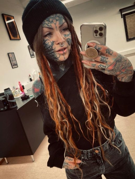 Girls & Tattoos: Aleksandra staat voor 99% vol met tatoeages, maar wil nog verder gaan (foto's)