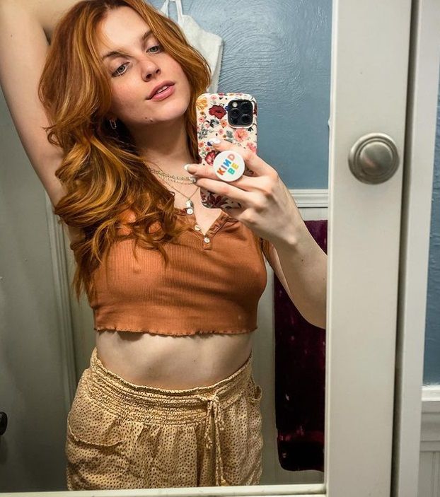 Dochter ziet succes van moeder op OnlyFans en volgt dan maar in haar zog: "Veel vrouwen haten ons"