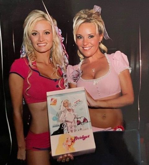 Meer waanzinnige details over de Playboy Mansion lekken uit: "Hellegat met constant orgieën!"