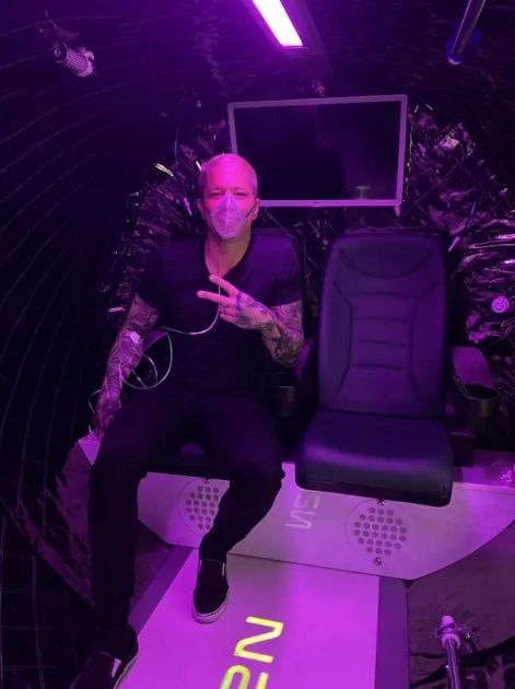 Leon geeft maar liefst 1.700 euro per maand uit in een poging langer te leven via 'biohacking'