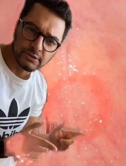 Tandarts onthult hoe hij ziet dat een vrouw net een 'sigaar rookte': "Is zoals te veel lolly's zuigen"