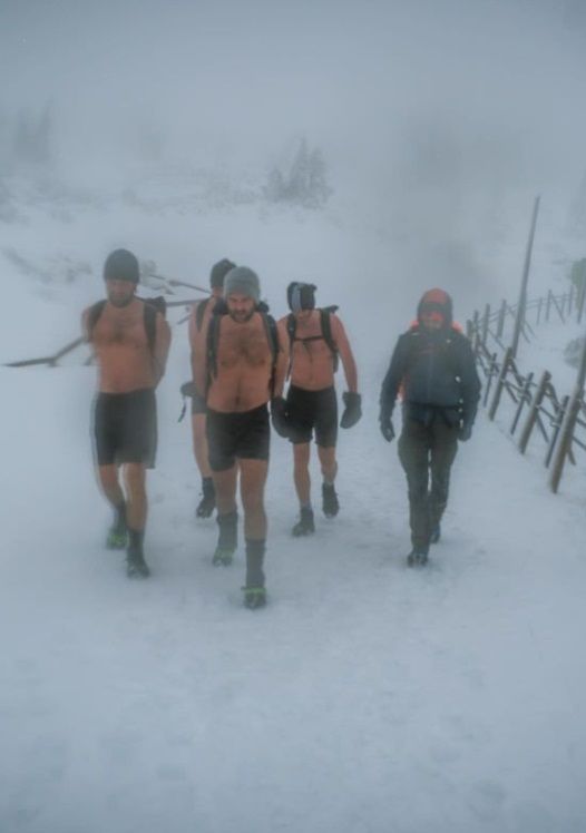 Ex-profvoetballer Andre Schürrle trotseert -19 graden en 100 km/u wind in blote bast en korte broek