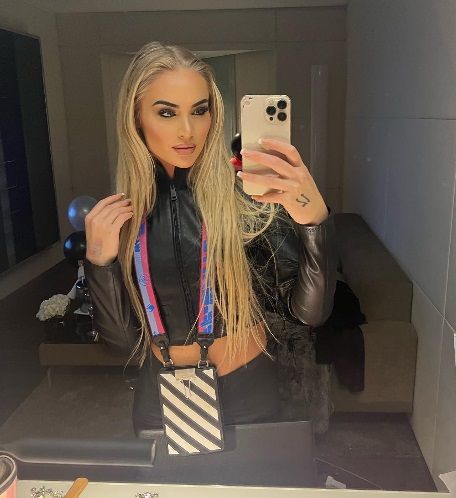 Alisha Lehmann onttroont Roger Federer als meest gevolgde Zwitserse sporter op Instagram (foto's)