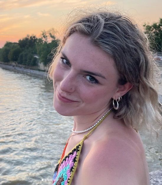 'Rising star' Gloria Monserez schittert aan het televisiefirmament, maar: "Voor naaktrollen moet je me niet bellen"
