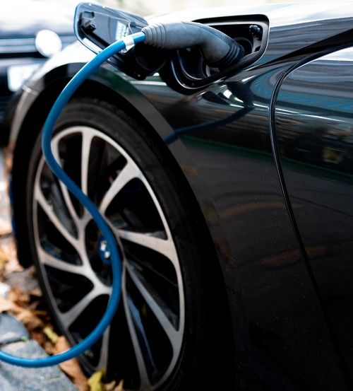 Onderzoek wijst uit dat plug-in hybrides veel vervuilender zijn dan gedacht, en deze modellen spannen de kroon