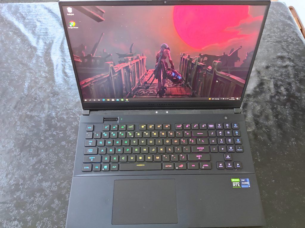 Review ROG Zephyrus S17 – Een waanzinnig krachtige all black 17 inch gaming laptop