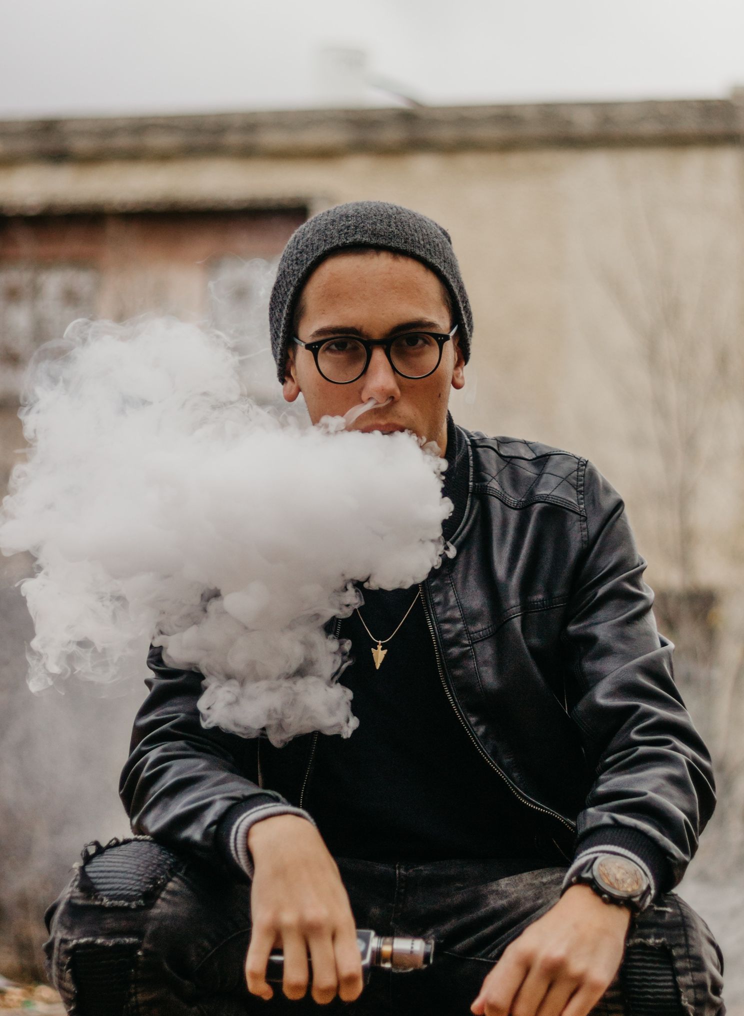 Experts waarschuwen voor nieuwe schadelijke longziekte EVALI, die veroorzaakt wordt door vaping