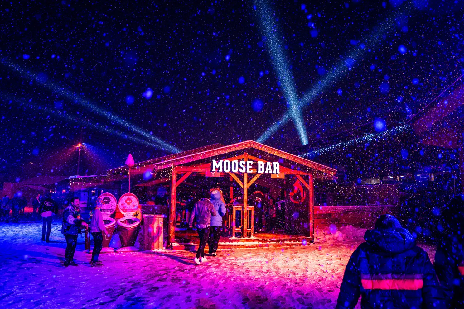 Dit zijn alle unieke en sprookjesachtige podia van Tomorrowland Winter (foto's)