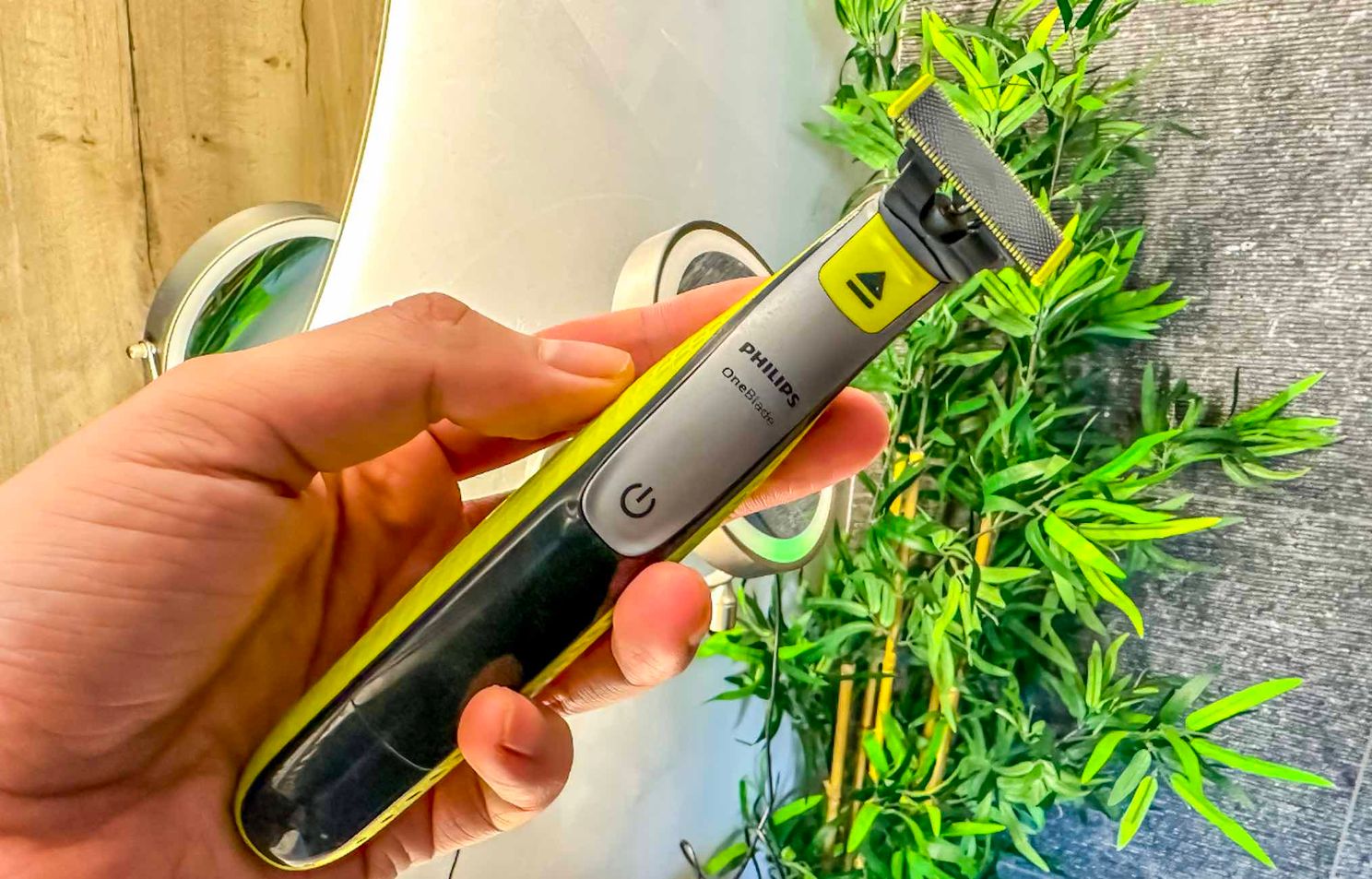 Philips OneBlade, het ultieme scheermachine, maar ook de perfecte ballentrimmer? Wij deden de test