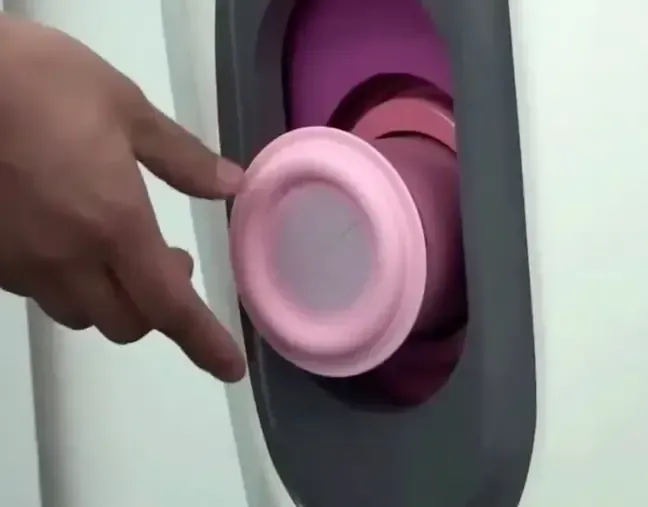 Oud maar goud - Deze 'robotvagina' helpt mannen een handje bij de spermabank