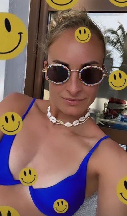 Tessa Wullaert scoort niet alleen op het veld, maar ook ernaast in bikini op Kreta (foto's)