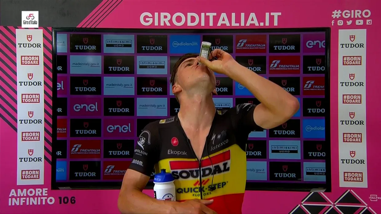 Deze 'speciale' drankjes hielpen Evenepoel aan drie keer ritwinst en de bolletjestrui in de Vuelta