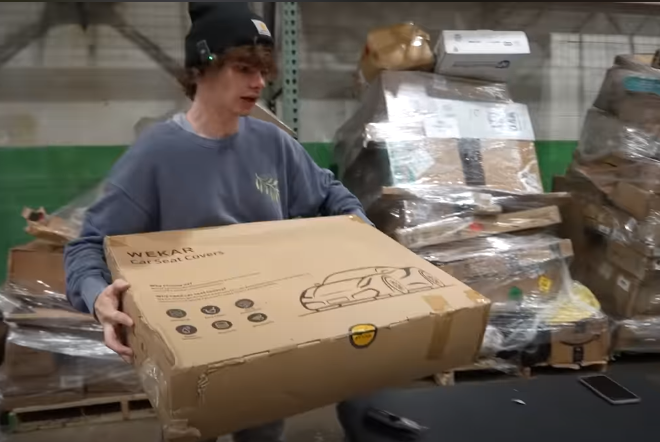 YouTuber koopt (geheim) Amazon-retourpallet voor 640 euro en wint de jackpot