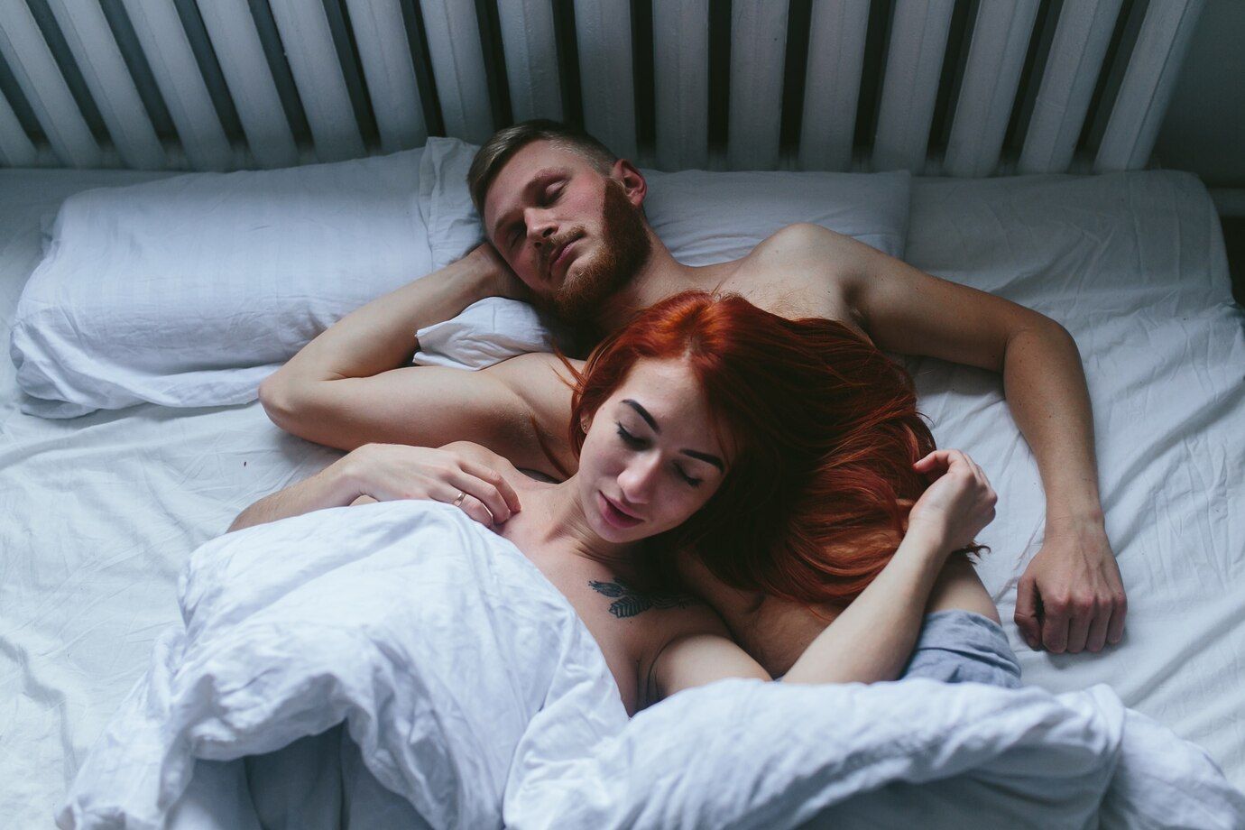 young couple sleeping bed 1153 1507