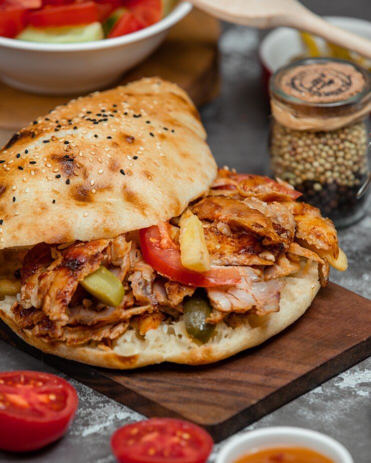 caucasian doner with vegetables bread 114579 3504