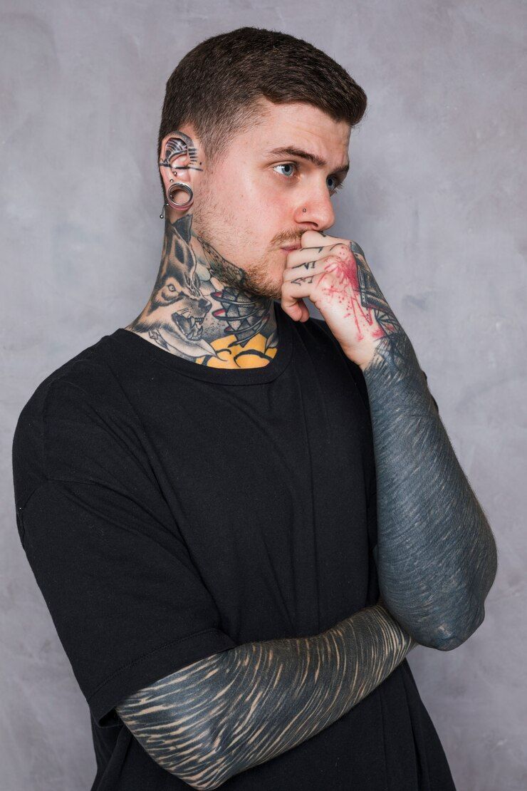 Belgisch experiment toont aan dat werkzoekenden met tattoos of piercings gediscrimineerd worden
