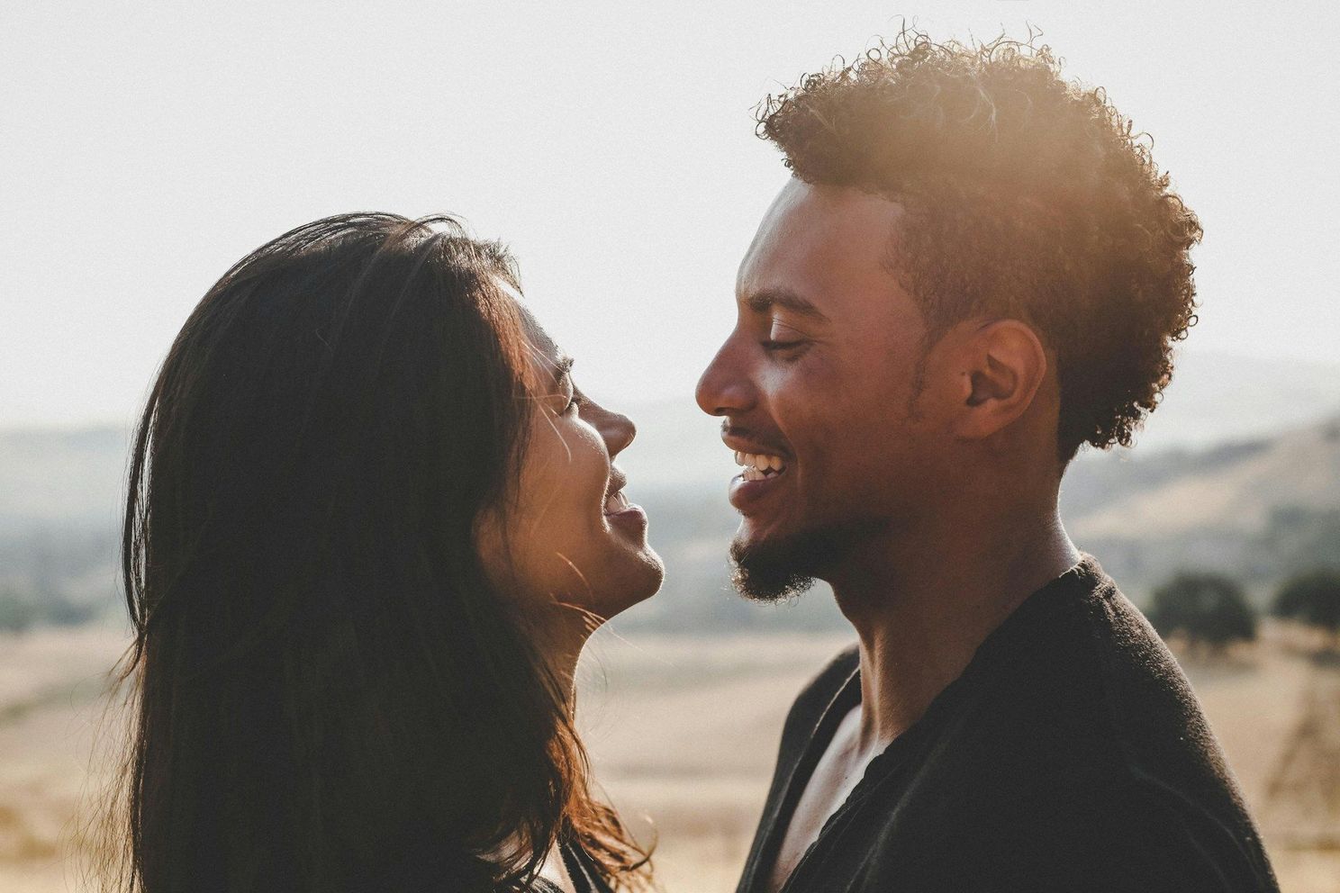 Onderzoekers doen verrassende ontdekking: "Op deze manier kunnen koppels hun relatie versterken"